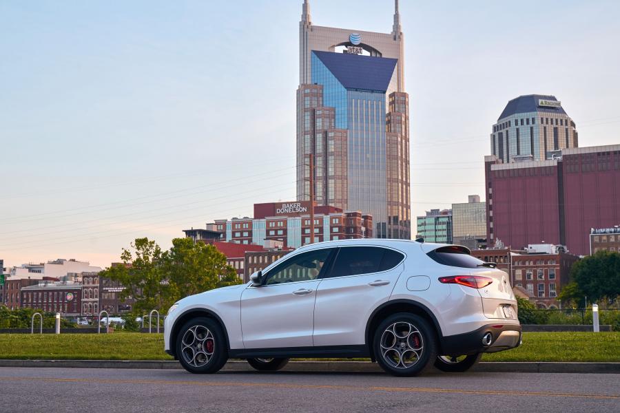  Alfa Romeo Stelvio Ti (949) 2017 года  (NA) (фото 32 из 34)